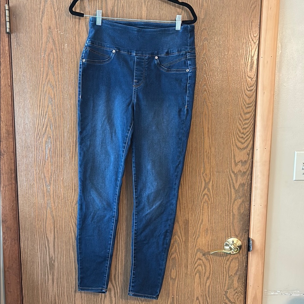 Seven7 Blue Jeggings with Classic Denim Look